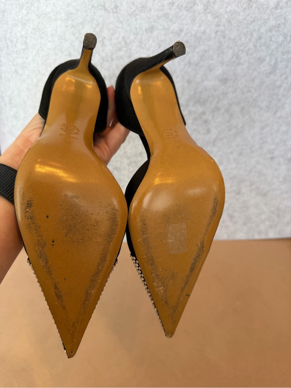 A Alexandre Vauthier Satin and Crystal Heels Size 39 - Picture 9 of 16